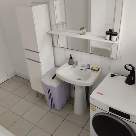 Neo-retro Sixties Apartment *